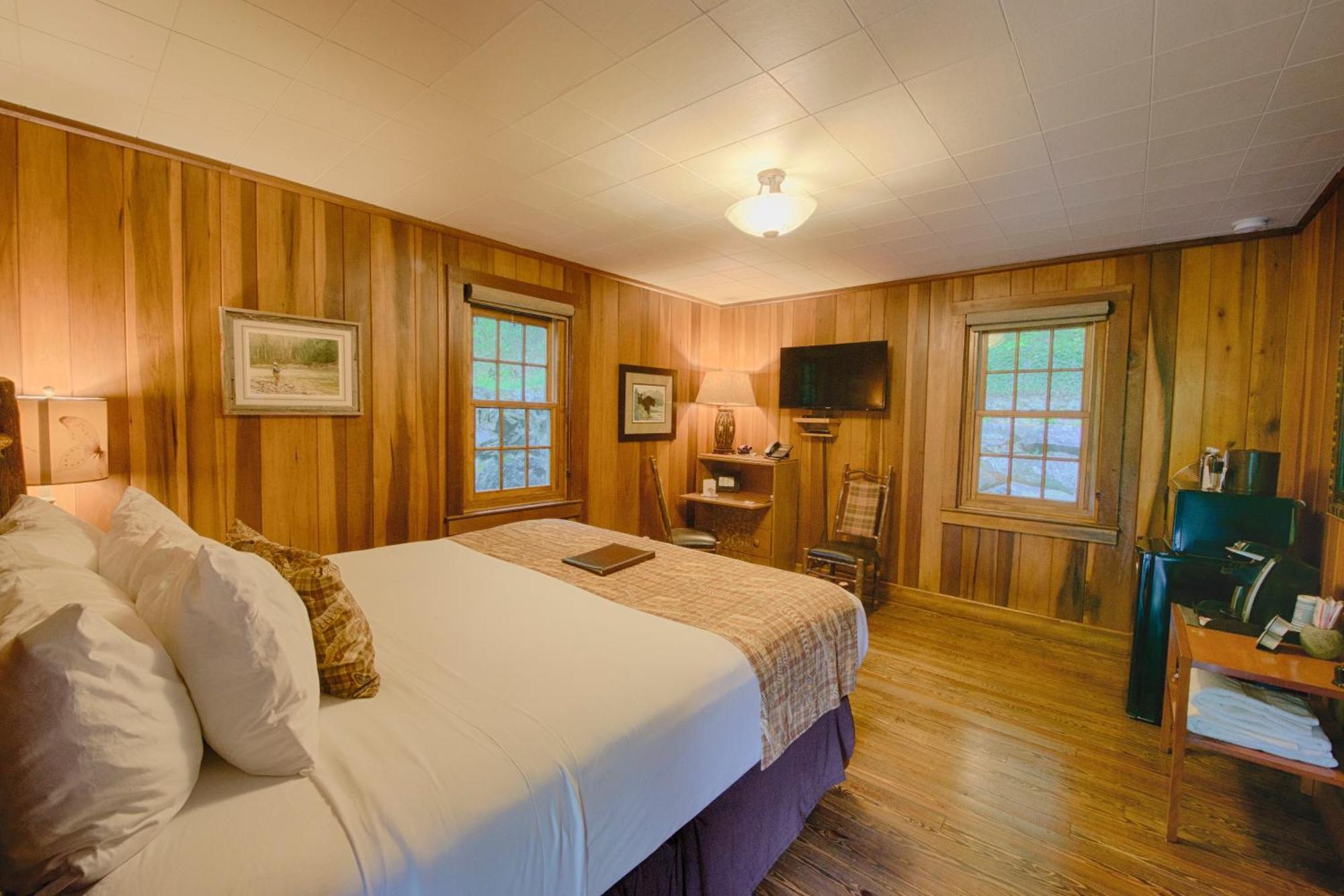 Historic Tapoco Lodge Resort Exterior photo